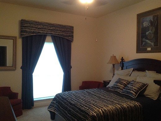 Hunter Douglas Dealer Image